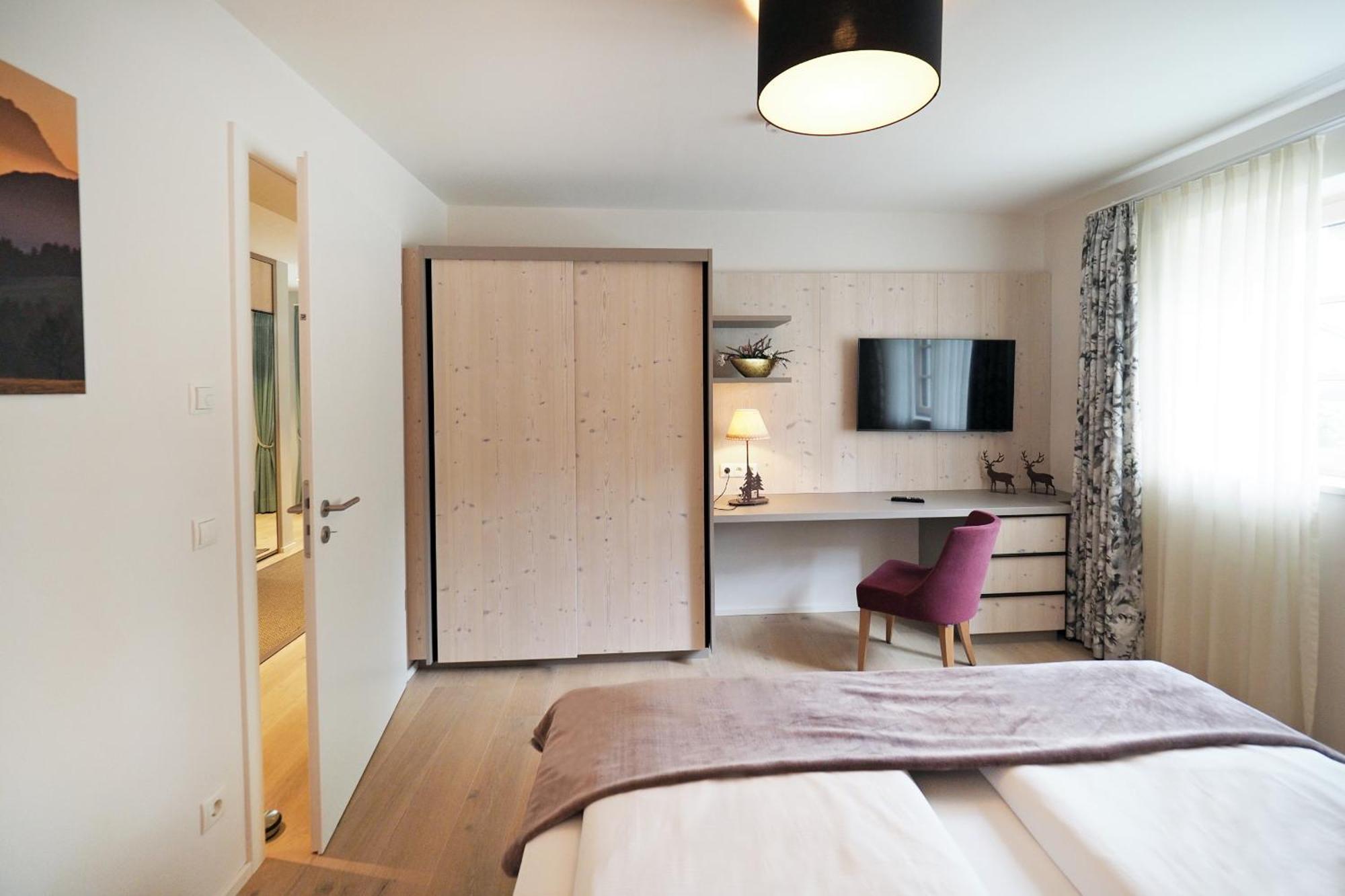 Hotel Bayerischer Hof Оберщауфен Екстериор снимка