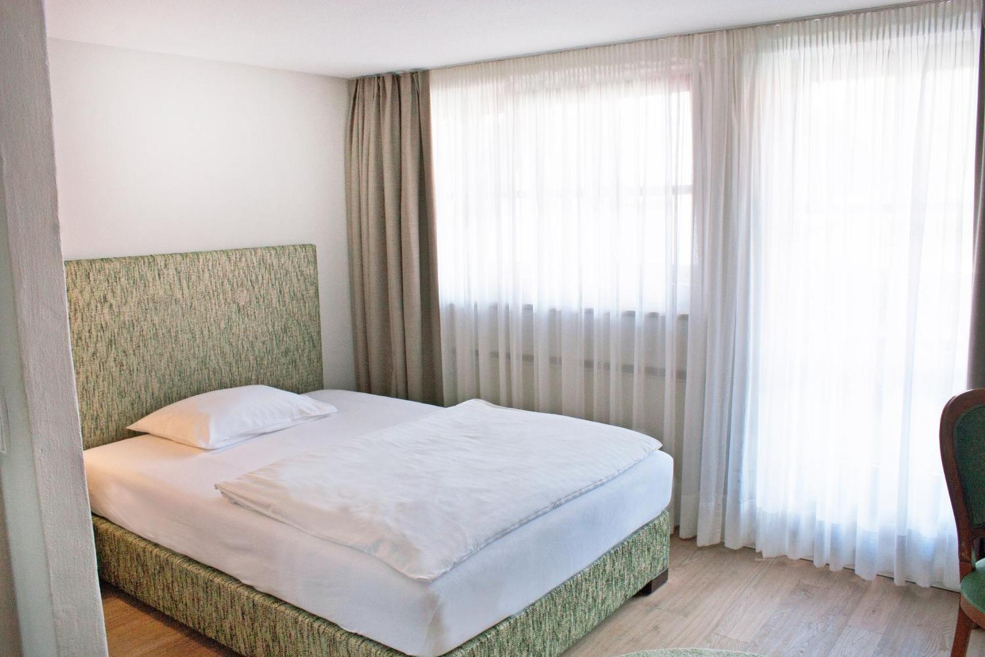 Hotel Bayerischer Hof Оберщауфен Екстериор снимка